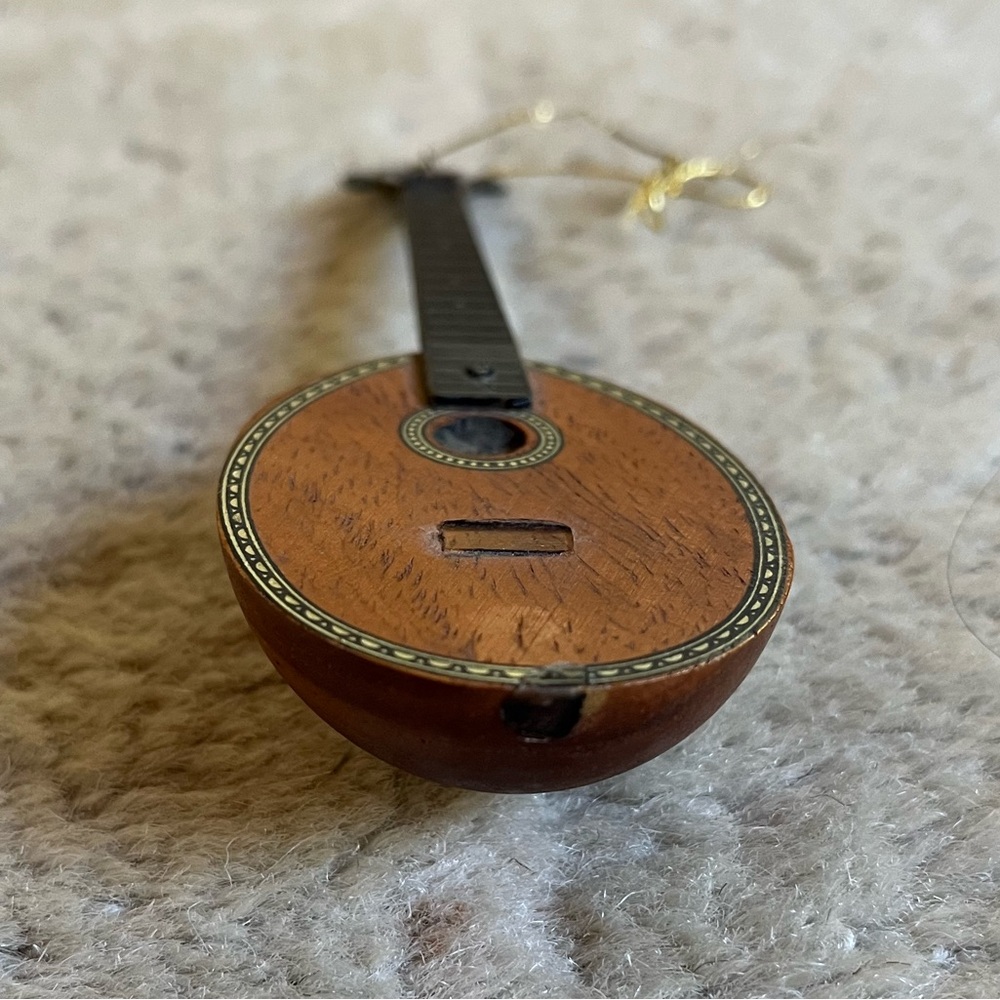 2 Vintage Wood Instrument Ornaments - Picture 9 of 13